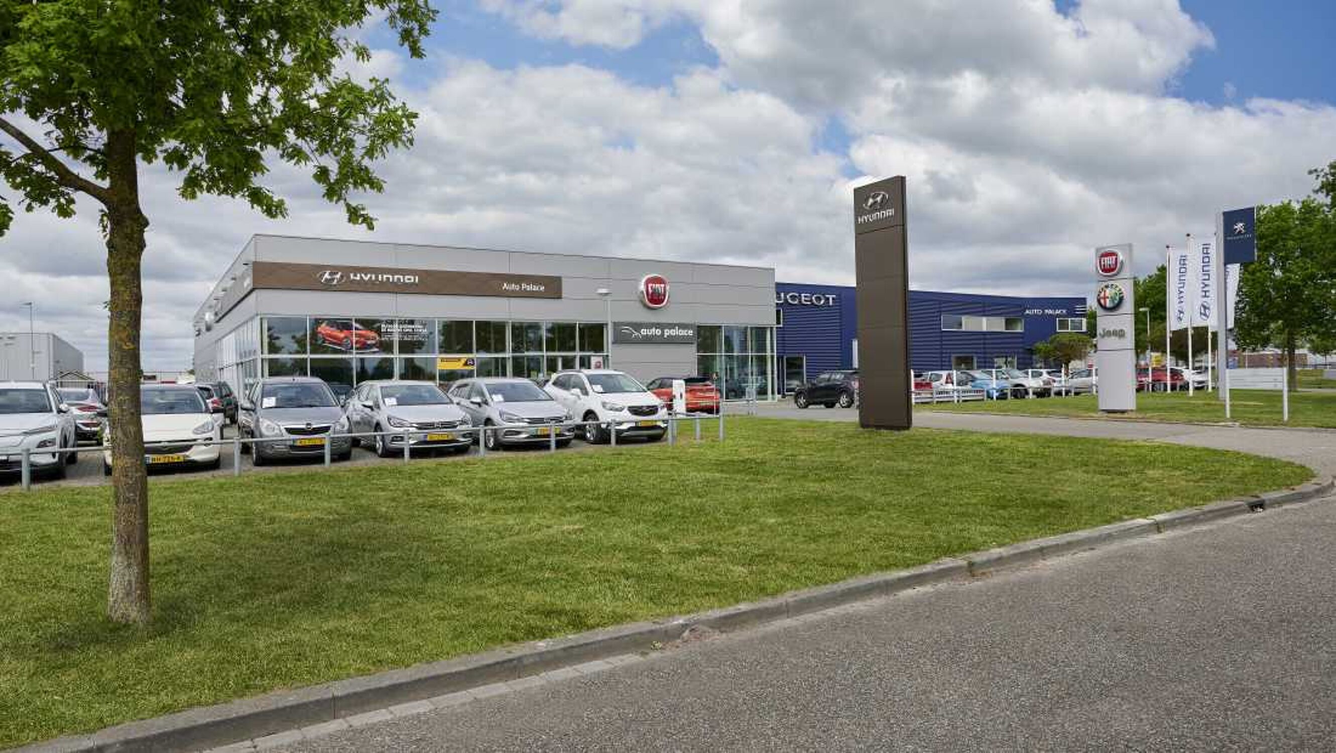 AUTO-PALACE-Hoogeveen_B