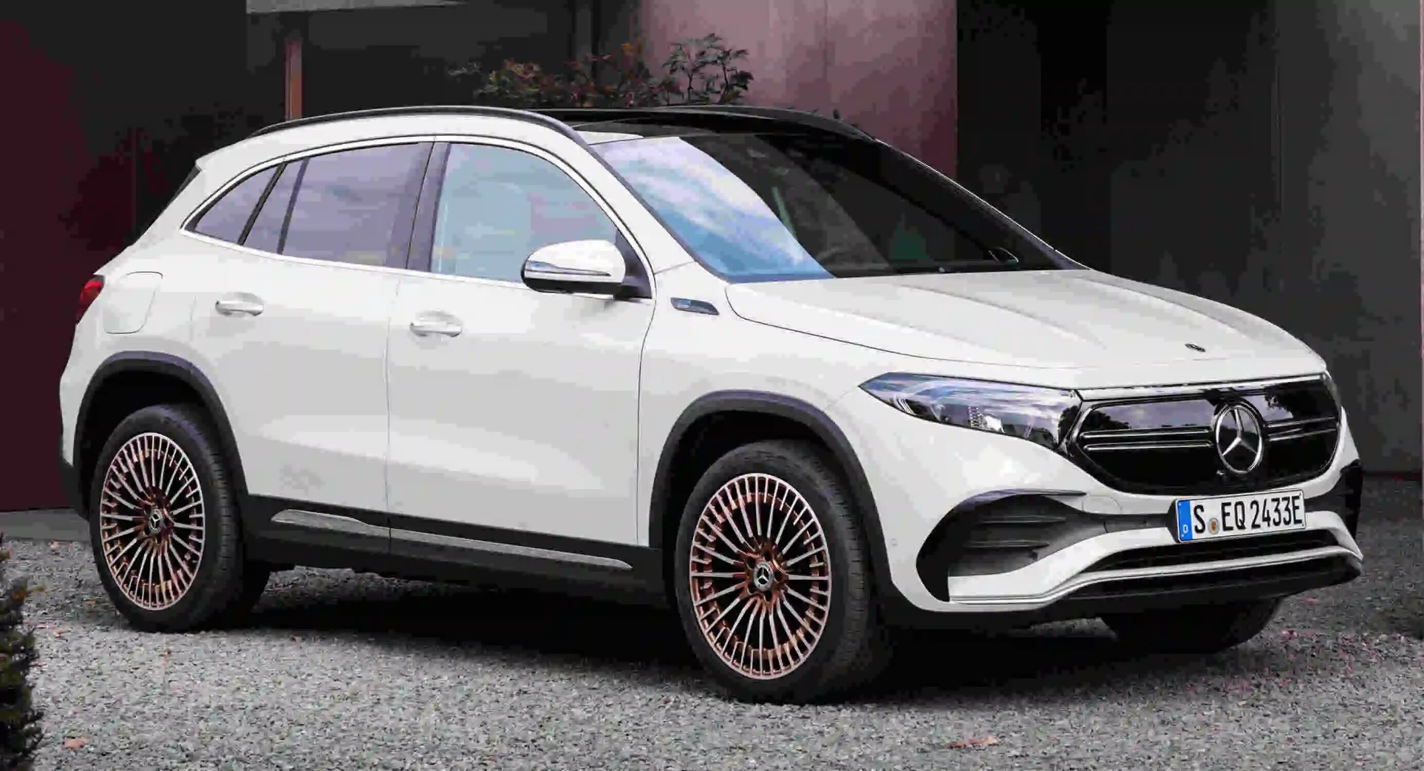 mercedes-benz-eqa